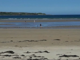 The beach near Ross Beach Family Farmhouse Accommodation